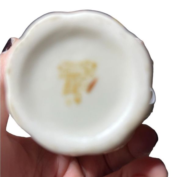 Vintage Belleek Pottery Thorn Vase Yellow 7th Gold/Brown Mark 1980-1992 - Picture 4 of 6